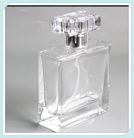 China El espray de perfume cuadrado embotella capacidad de cristal vacía del claro 50ml del envase del atomizador proveedor